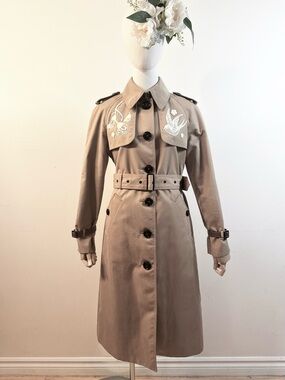 🤍 Coach Embroidered Trench Coat – Limited Edition